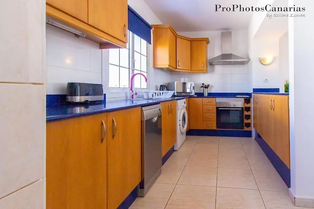 Villa Colonia Puerto del Carmen  0*, Puerto del Carmen (Lanzarote)